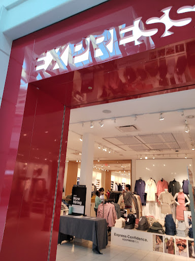 Shopping Mall «Menlo Park Mall», reviews and photos, 55 Parsonage Rd, Edison, NJ 08837, USA