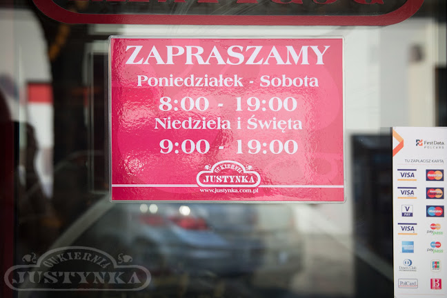 Abrahama 14, 81-352 Gdynia