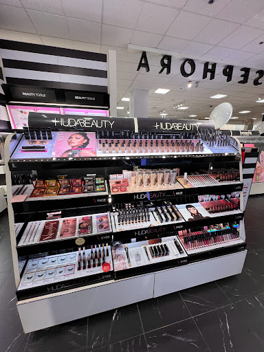Cosmetics Store «SEPHORA», reviews and photos, 912 Brandon Town Center Dr, Brandon, FL 33511, USA