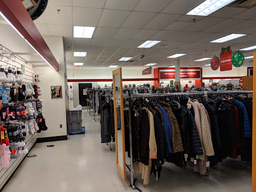Department Store «T.J. Maxx», reviews and photos, 1101 Woodland Rd, Wyomissing, PA 19610, USA