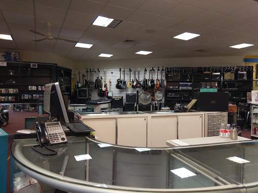 Pawn Shop «Yankee Peddler & Pawn», reviews and photos, 7 Pitkin St, East Hartford, CT 06108, USA