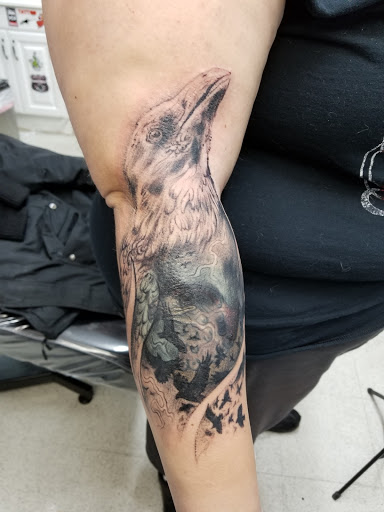 Tattoo Shop «Rabbits Den Tattoo Parlor», reviews and photos, 120 N Main St, Milltown, NJ 08850, USA