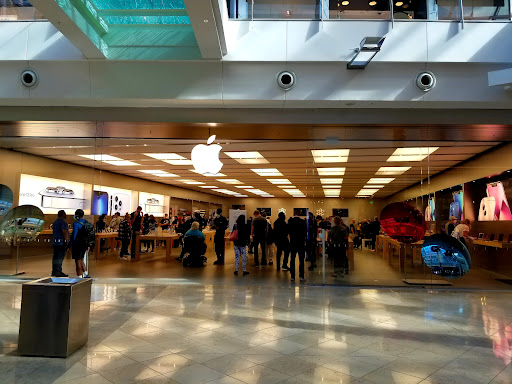 Computer Store «Apple Millenia», reviews and photos, 4200 Conroy Rd, Orlando, FL 32839, USA