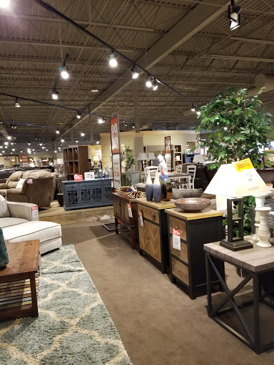 Furniture Store «Slumberland Furniture», reviews and photos, 8490 University Ave NE, Fridley, MN 55432, USA