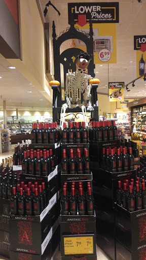 Grocery Store «Safeway», reviews and photos, 1235 Stratford Ave, Dixon, CA 95620, USA