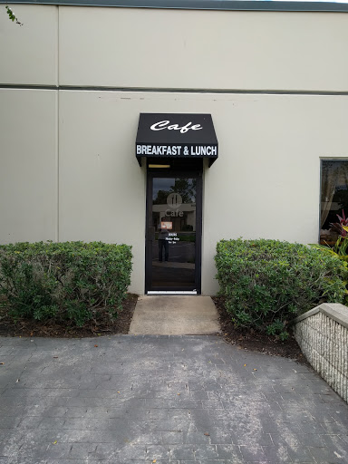 Caterer «Millenia Cafe & Catering», reviews and photos, 4303 Vineland Rd, Orlando, FL 32811, USA