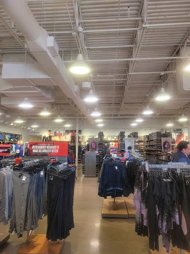 Clothing Store «Under Armour Factory House», reviews and photos, 3939 S Interstate Hwy 35 #650, San Marcos, TX 78666, USA