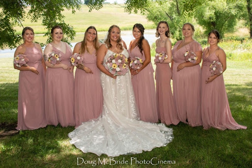 Bridal Shop «Bridal Connection», reviews and photos, 708 N Ankeny Blvd, Ankeny, IA 50023, USA