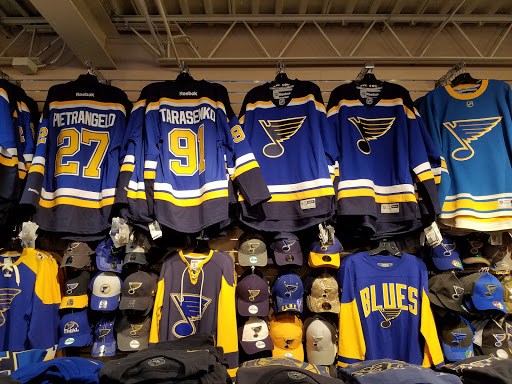 Sportswear Store «Rally House Brentwood», reviews and photos, 1120 S Brentwood Blvd, Richmond Heights, MO 63117, USA