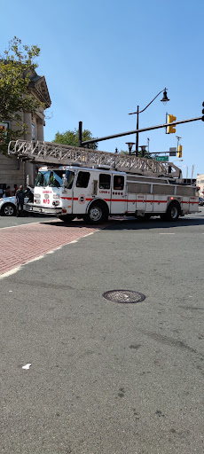 Newark Fire Dept Engine 16 Ladder 8