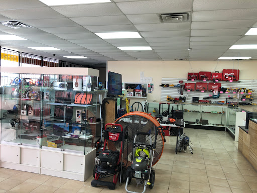 Pawn Shop «Royal Pawn», reviews and photos, 13180 Farm to Market Rd 529 G, Houston, TX 77041, USA
