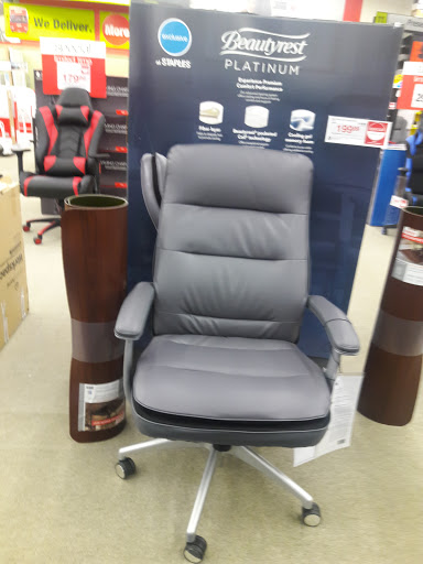 Office Supply Store «Staples», reviews and photos, 105 Banks Rd, Fayetteville, GA 30214, USA