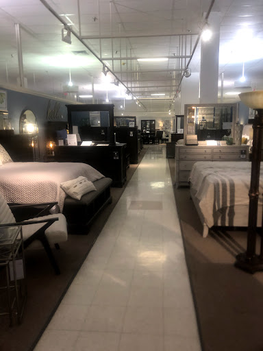 Furniture Store «Value City Furniture», reviews and photos, 800 Thruway Plaza Dr, Cheektowaga, NY 14225, USA