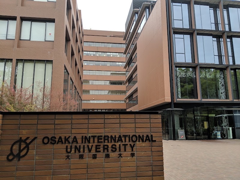 大阪国際大学 守口図書館
