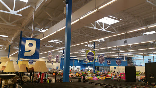 Thrift Store «91st & Northern Goodwill Retail Store & Donation Center», reviews and photos