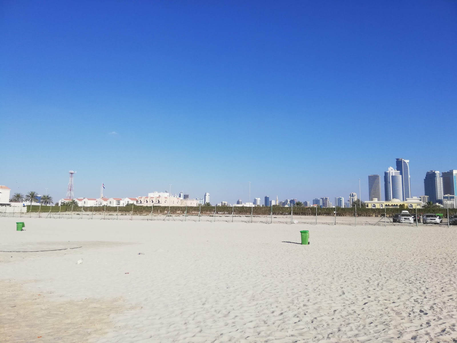 Fotografija Al Khan beach udobje območja