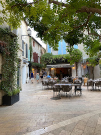 Atmosphère du Restaurant Maison Marshall à Saint-Rémy-de-Provence - n°14