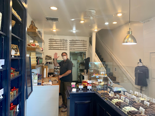 Chocolate Shop «Leonidas -- Love + Chocolate Shop», reviews and photos, 1397 N Main St, Walnut Creek, CA 94596, USA