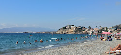 Playa de Bolnuevo'in fotoğrafı dağlarla çevrili