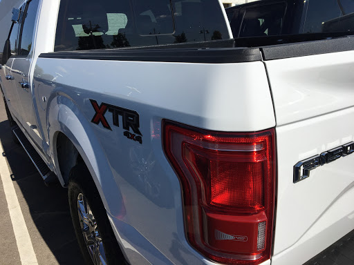 Used Car Dealer «Suburban Ford of Sterling Heights Used Car Super Center», reviews and photos, 40552 Van Dyke, Sterling Heights, MI 48313, USA