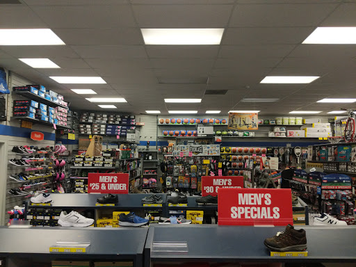 Sporting Goods Store «Big 5 Sporting Goods», reviews and photos, 1630 Mt Diablo Blvd, Walnut Creek, CA 94596, USA