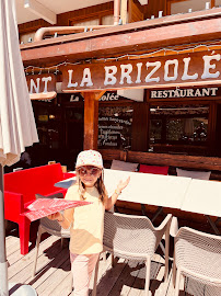 Atmosphère du Restaurant français La Brizolee à Les Allues - n°3