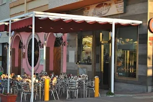 El Picoteo - Café Bar Tapas image