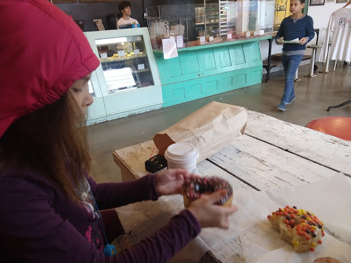 Donut Shop «The Dancing Donut», reviews and photos, 1134 E 54th St G, Indianapolis, IN 46220, USA