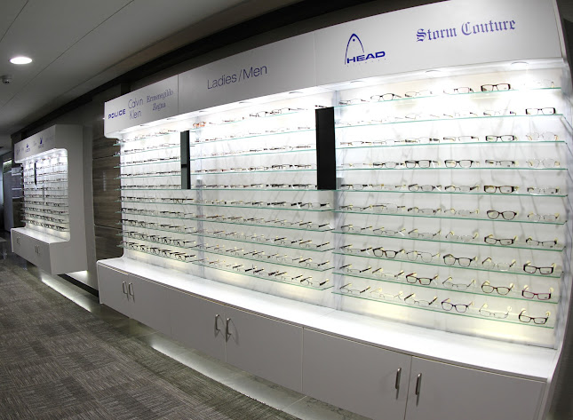Comments and reviews of Optical Express Laser Eye Surgery, Cataract Surgery, Lens Replacement Surgery, & Opticians: Glasgow