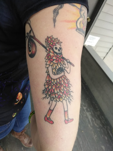 Tattoo Shop «Art In Motion Inc Tattooing», reviews and photos, 415 S Broadway St, Medina, OH 44256, USA