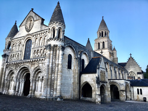 attractions Église Notre-Dame-la-Grande Poitiers