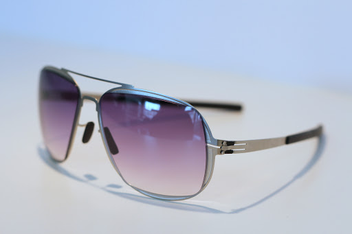 Optician «Milan Optique», reviews and photos, 608 W 48th St, Kansas City, MO 64112, USA