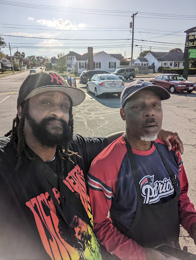 Blackstone Wine & Spirits, 275 Newport Ave, Pawtucket, RI 02861, USA, 