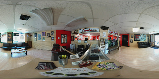 Tattoo Shop «Radiant Ink Tattoo Studio», reviews and photos, 211 W 1st St, Chico, CA 95928, USA