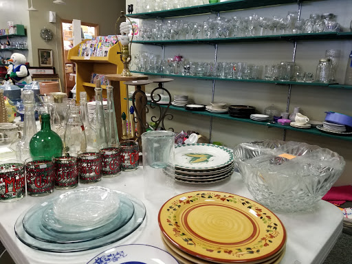 Thrift Store «Outreach Thrift Store», reviews and photos, 1715 S Rutherford Blvd, Murfreesboro, TN 37130, USA