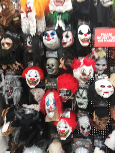 Variety Store «Five Below», reviews and photos, 15 U.S. 9, Manalapan Township, NJ 07726, USA