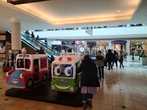 Shopping Mall «Woodland Hills Mall», reviews and photos, 7021 S Memorial Dr, Tulsa, OK 74133, USA