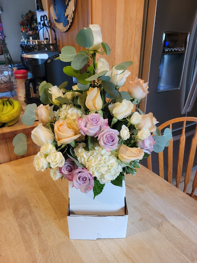 Florist «Dick Adgate Florist», reviews and photos, 2300 Elm Rd NE, Warren, OH 44483, USA