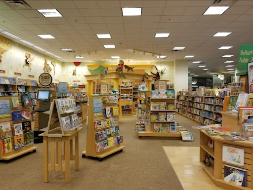 Book Store «Barnes & Noble», reviews and photos, 4100 Deer Creek #100, Highland Village, TX 75077, USA
