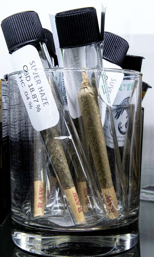 Tobacco Shop «Best Buds Smoke Shop», reviews and photos, 1730 E Apache Blvd #105, Tempe, AZ 85281, USA