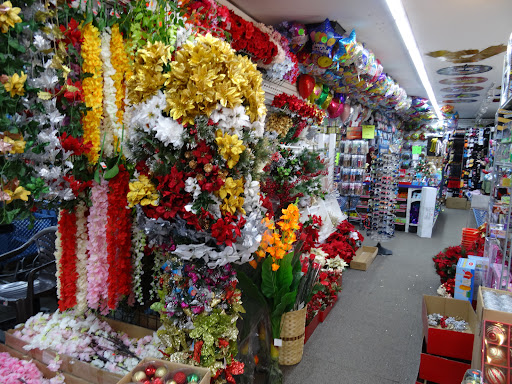 Store «Bellmore Discount Store», reviews and photos, 1329 Newbridge Rd, North Bellmore, NY 11710, USA