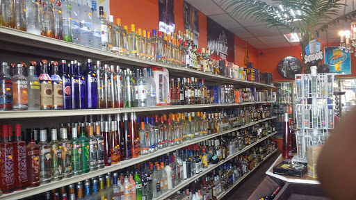 Liquor Store «Yolo Liquor Store», reviews and photos, 6101 Glenmont Dr, Houston, TX 77081, USA