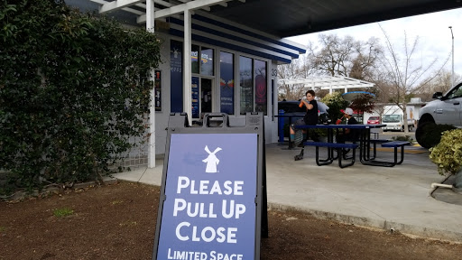 Coffee Shop «Dutch Bros», reviews and photos, 1733 Esplanade, Chico, CA 95928, USA
