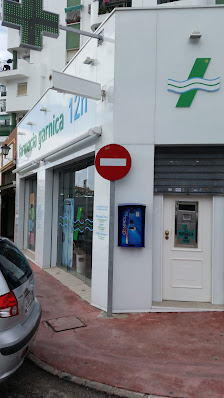 Farmacia Garnica León Ctra. Benagalbón, 29730 Rincón de la Victoria, Málaga, España