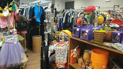 Thrift Store «Matthews Help Center & Thrift Shop», reviews and photos, 119 N Ames St, Matthews, NC 28105, USA