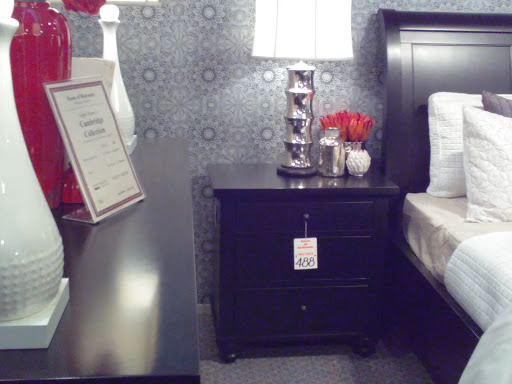 Bedroom Furniture Store «House of Bedrooms», reviews and photos, 1700 S Telegraph Rd, Bloomfield Hills, MI 48302, USA