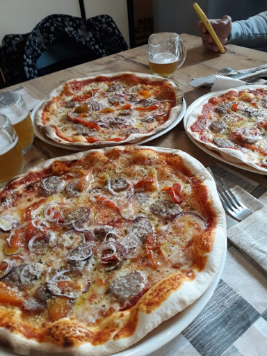 Sharas pizzeria in Pederobba, Provincia di Treviso
