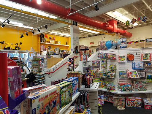 Shopping Mall «Kerrytown Market & Shops», reviews and photos, 407 N 5th Ave, Ann Arbor, MI 48104, USA