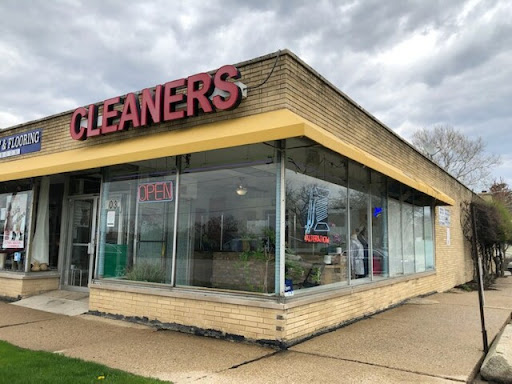 Dry Cleaner «Spoilite Cleaners», reviews and photos, 103 N Addison Rd Suite A, Addison, IL 60101, USA