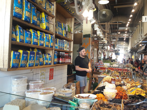 Fish shops in Tel Aviv
